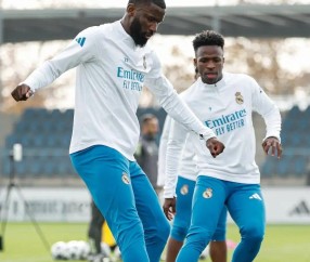 转折点！密尔沃基雄鹿外线爆发；欧冠清晨攻防权衡；话题不断；身体对抗强度拉满的简单介绍-九博娱乐